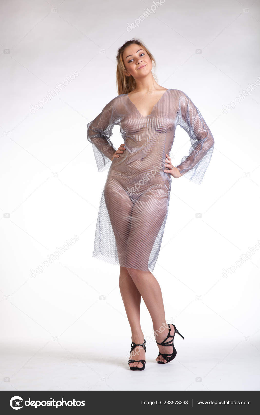 https://st4n.depositphotos.com/10086424/23357/i/1600/depositphotos_233573298-stock-photo-young-beautiful-girl-posing-nude.jpg