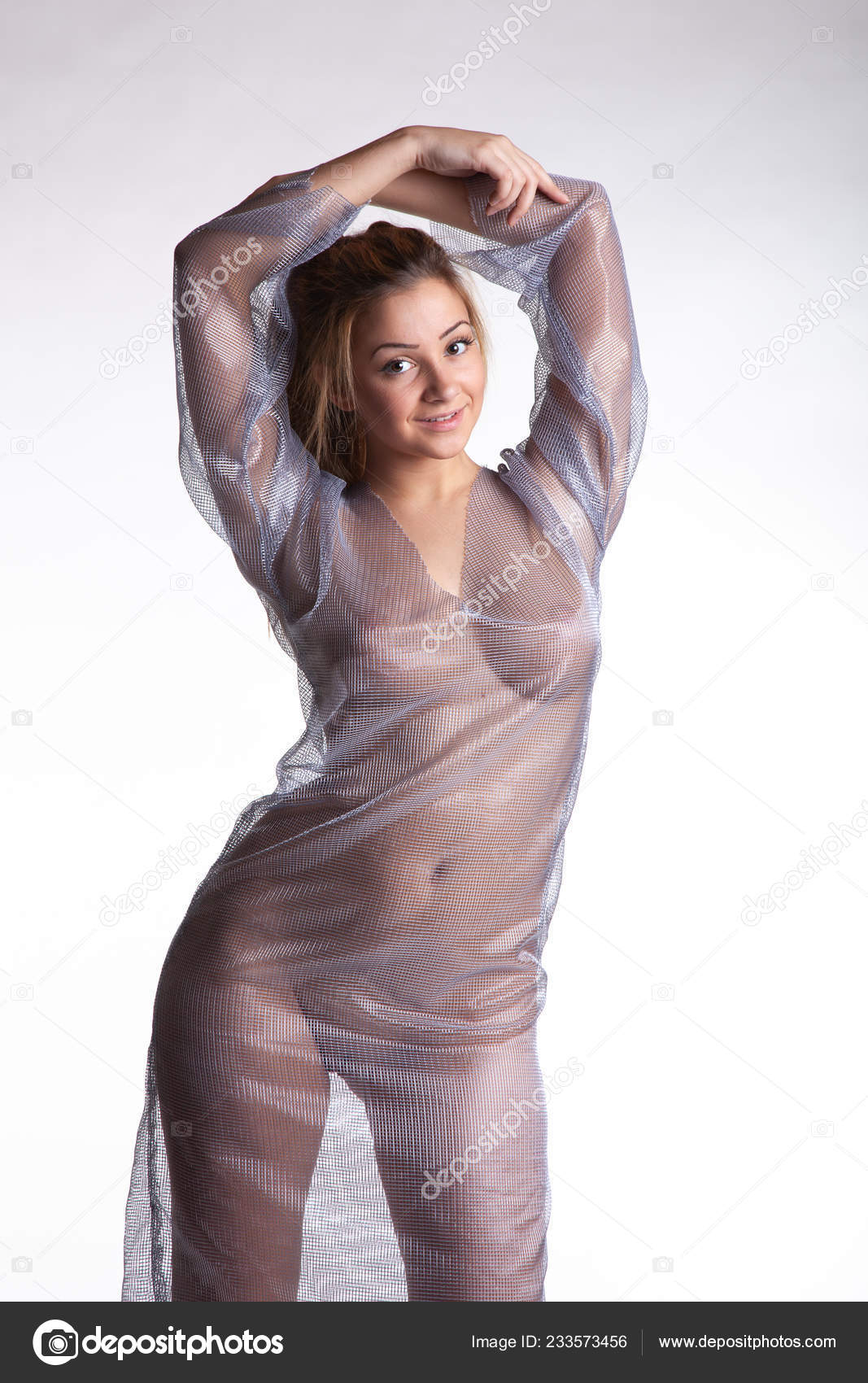 https://st4n.depositphotos.com/10086424/23357/i/1600/depositphotos_233573456-stock-photo-young-beautiful-girl-posing-nude.jpg