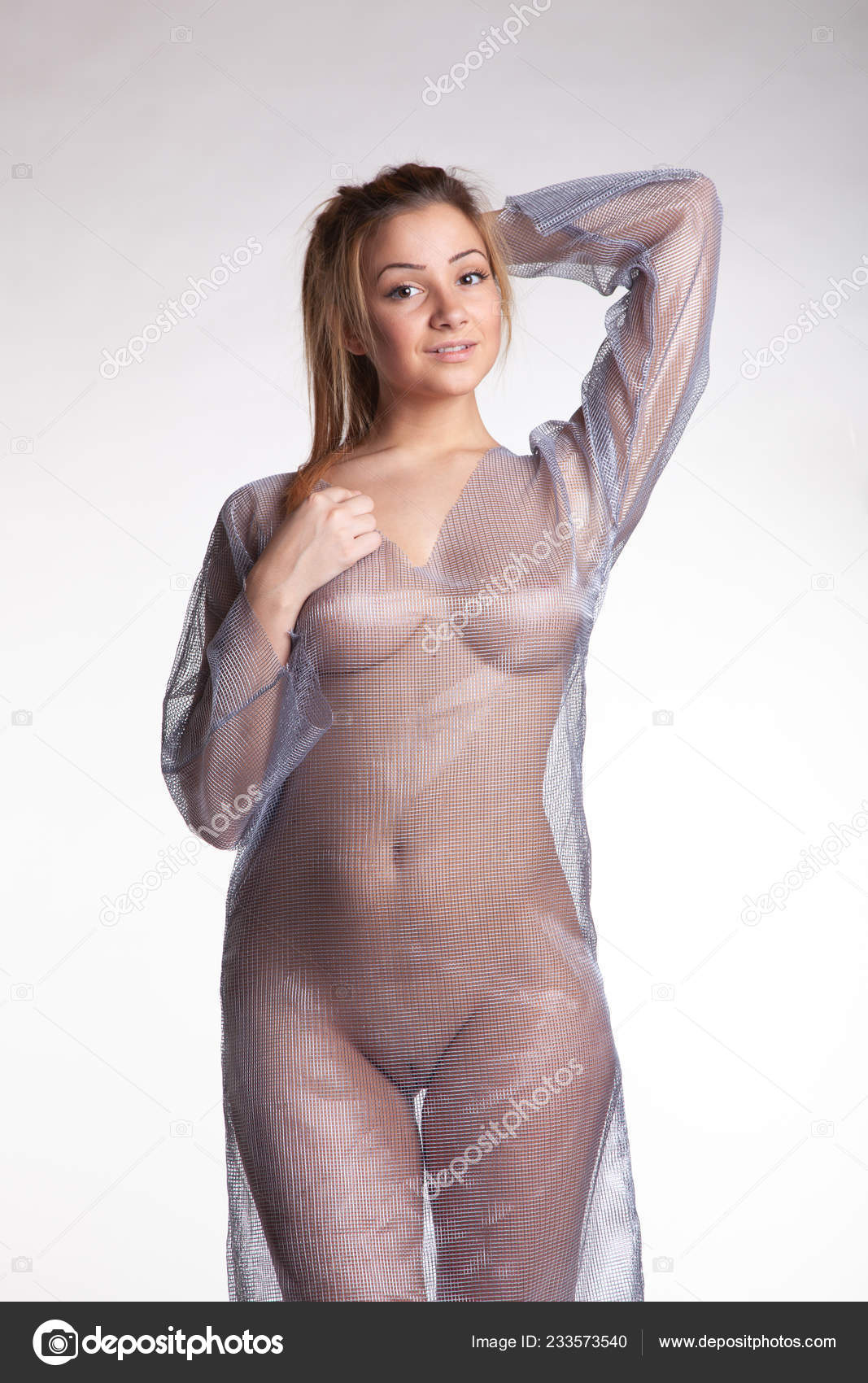 https://st4n.depositphotos.com/10086424/23357/i/1600/depositphotos_233573540-stock-photo-young-beautiful-girl-posing-nude.jpg