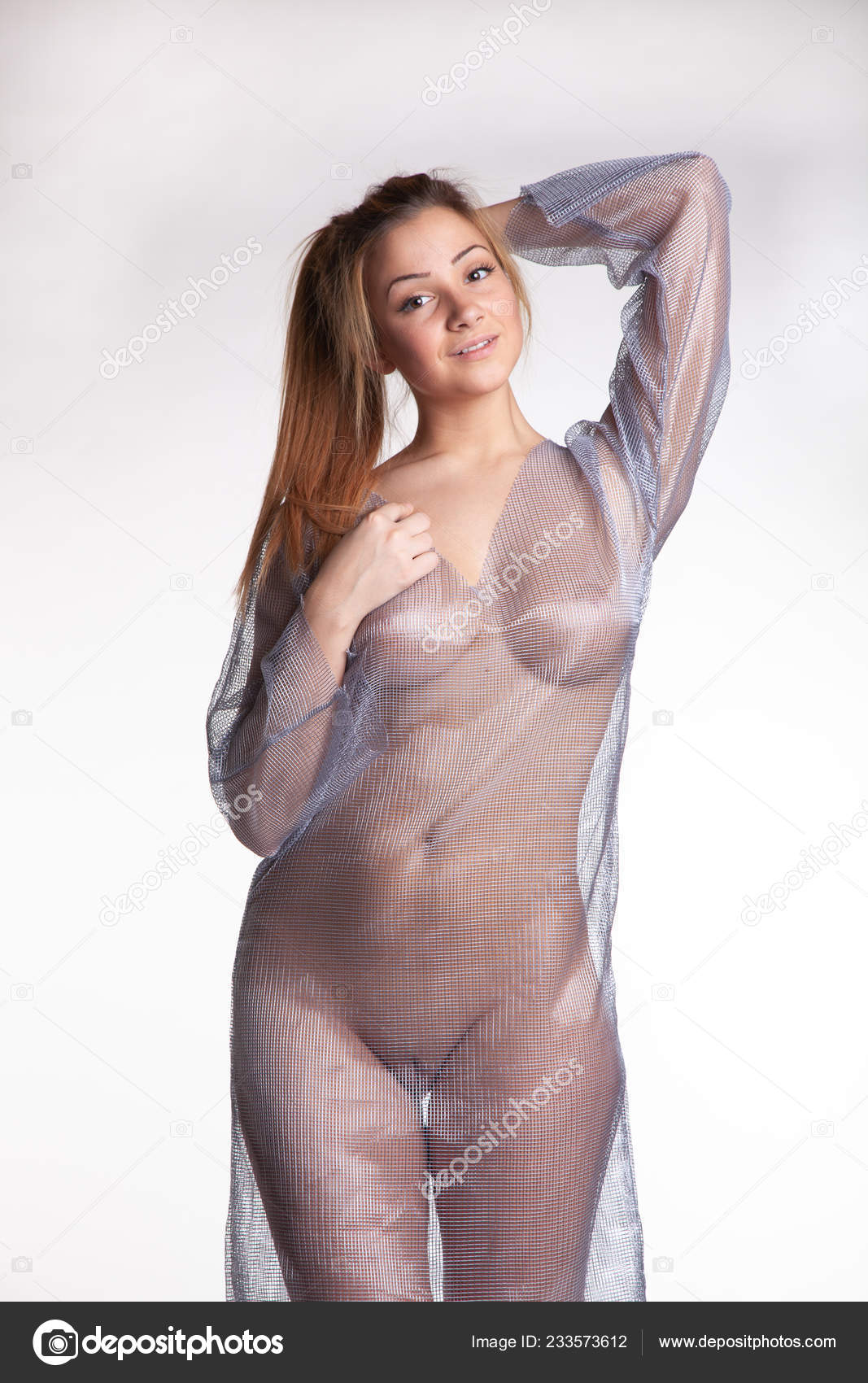 https://st4n.depositphotos.com/10086424/23357/i/1600/depositphotos_233573612-stock-photo-young-beautiful-girl-posing-nude.jpg