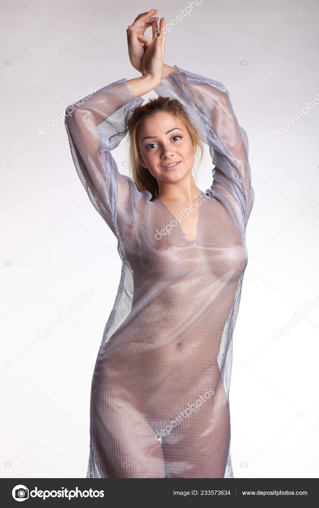 https://st4n.depositphotos.com/10086424/23357/i/1600/depositphotos_233573634-stock-photo-young-beautiful-girl-posing-nude.jpg