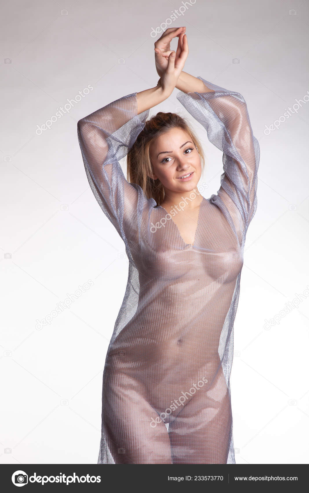 https://st4n.depositphotos.com/10086424/23357/i/1600/depositphotos_233573770-stock-photo-young-beautiful-girl-posing-nude.jpg